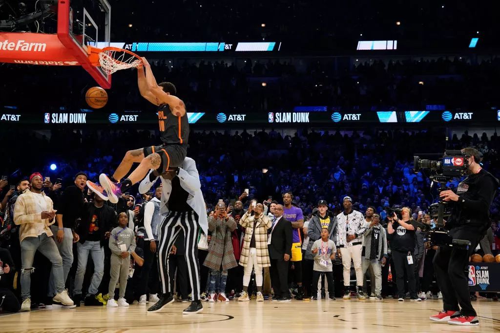 人眼前一亮 人眼前一亮