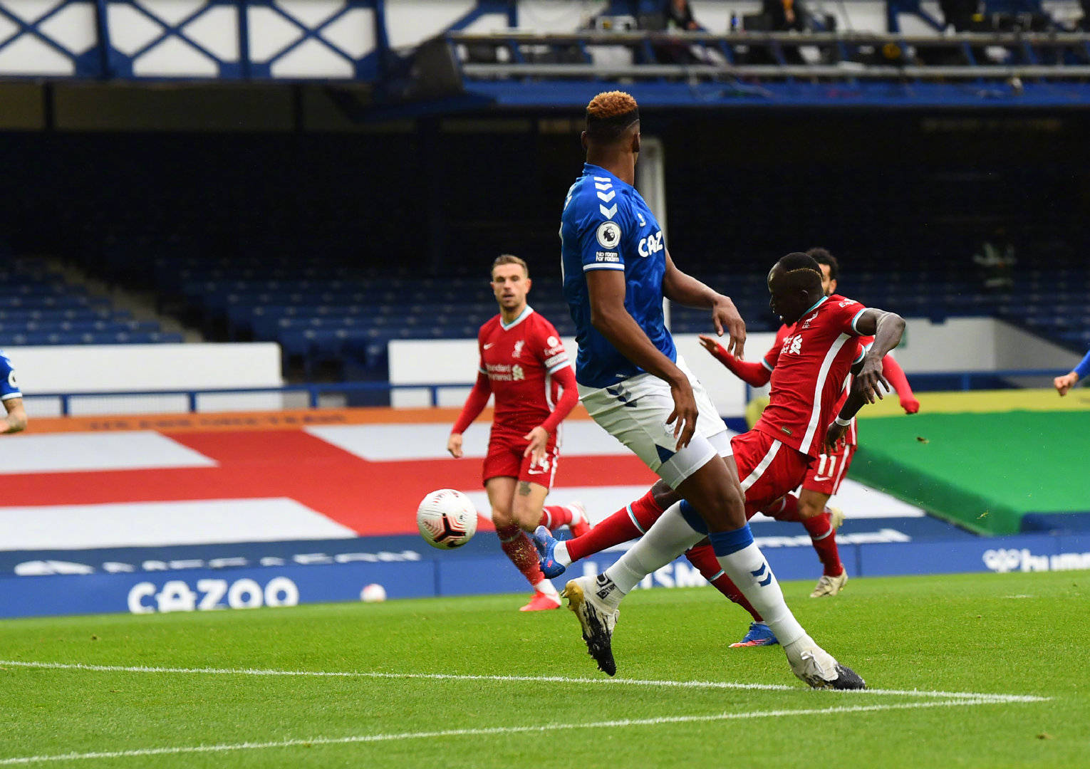 入步行者以 入步行者以