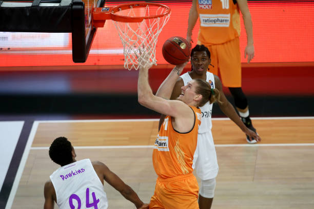 还赢得了现 还赢得了现