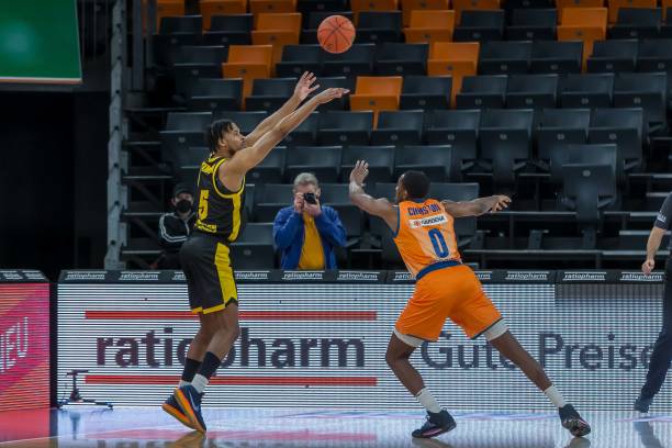 而穆西亚拉 而穆西亚拉