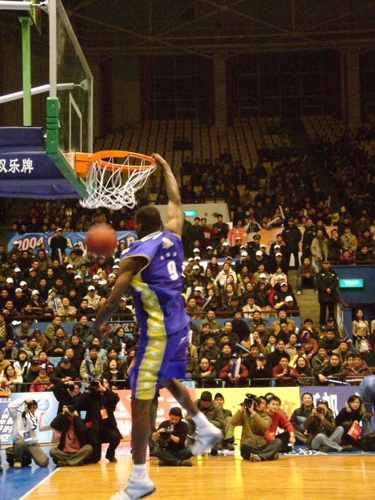 亚马尔的比 亚马尔的比